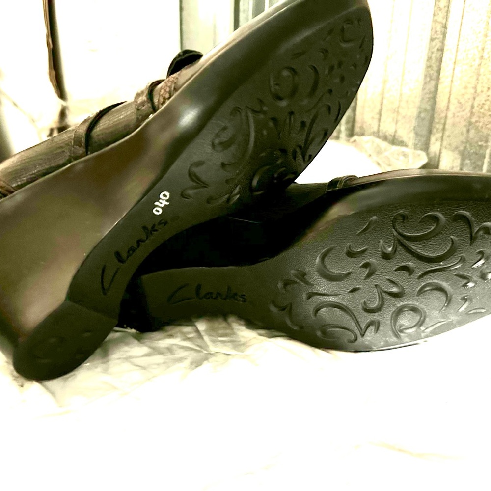 Clarks Brown Leather Sole Shoes